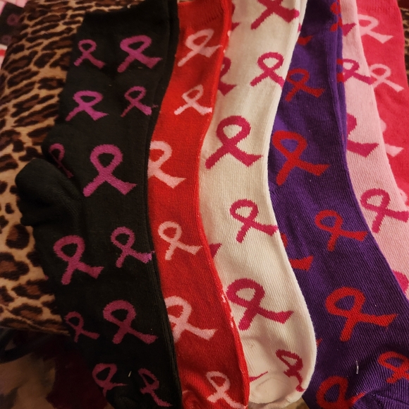 Cancer awareness sock 6 pk nwot. - Picture 3 of 3
